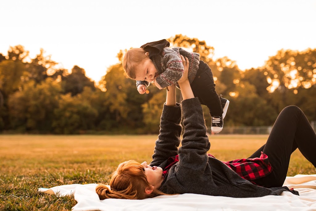 Lucia Yglesias Photography | 25 Tindale Ct, Hamilton, ON L8K 6C8, Canada | Phone: (647) 869-4078