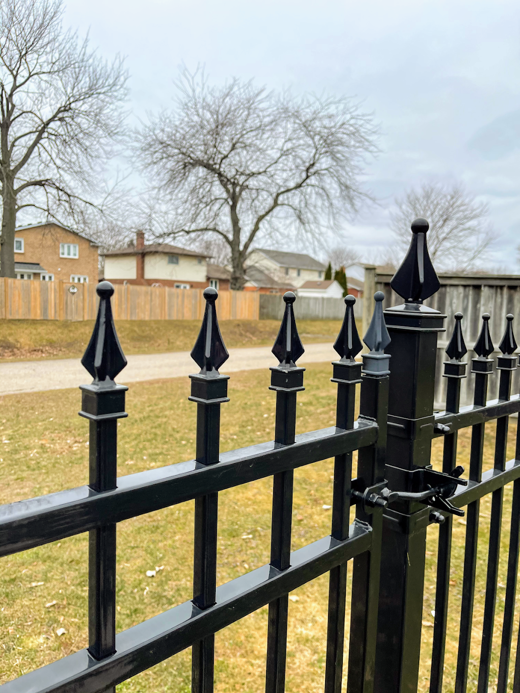 K2 Fencing & Exteriors | 8470 McGarry Dr, Niagara Falls, ON L2G 2K3, Canada | Phone: (807) 708-6987