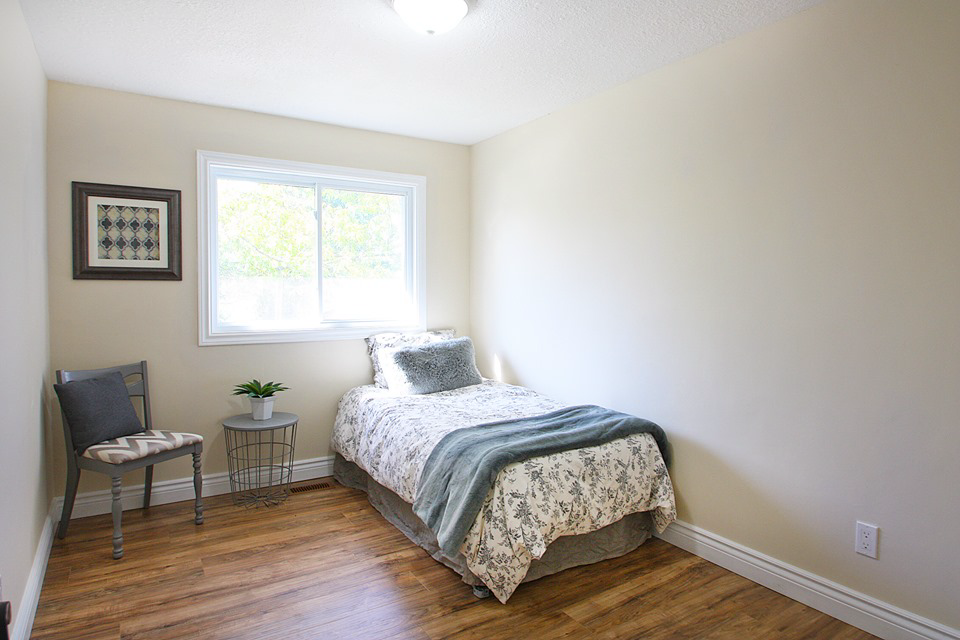 Bonnie Joslin Keller Williams Complete | 1044 Cannon St E, Hamilton, ON L8L 2H7, Canada | Phone: (905) 308-8333