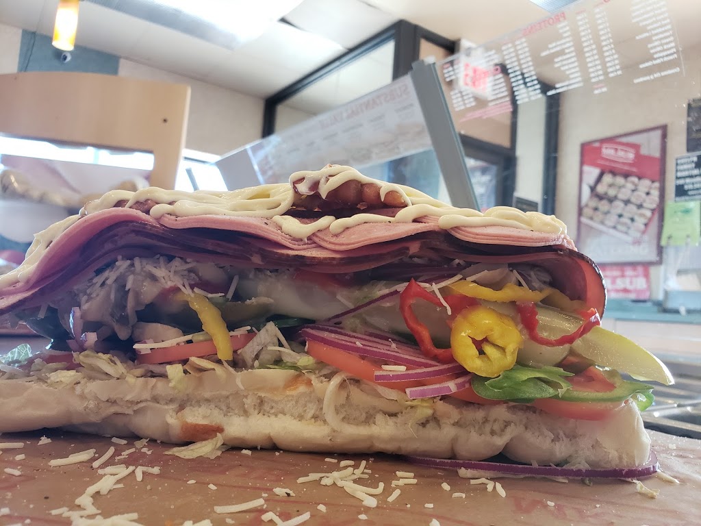 MR.SUB | 240 Silvercreek Pkwy N, Guelph, ON N1H 7P8, Canada | Phone: (519) 822-2820