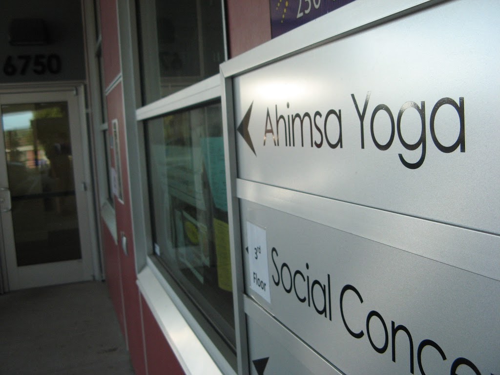 Sooke Yoga and Wellness | 6750 Sooke Rd #202, Sooke, BC V9Z 0A2, Canada | Phone: (250) 642-9642