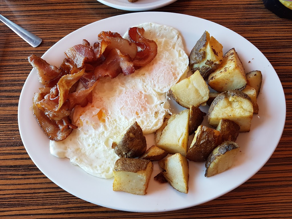 Flippin Eggs | 598 Atherley Rd, Orillia, ON L3V 1P2, Canada | Phone: (705) 327-5577