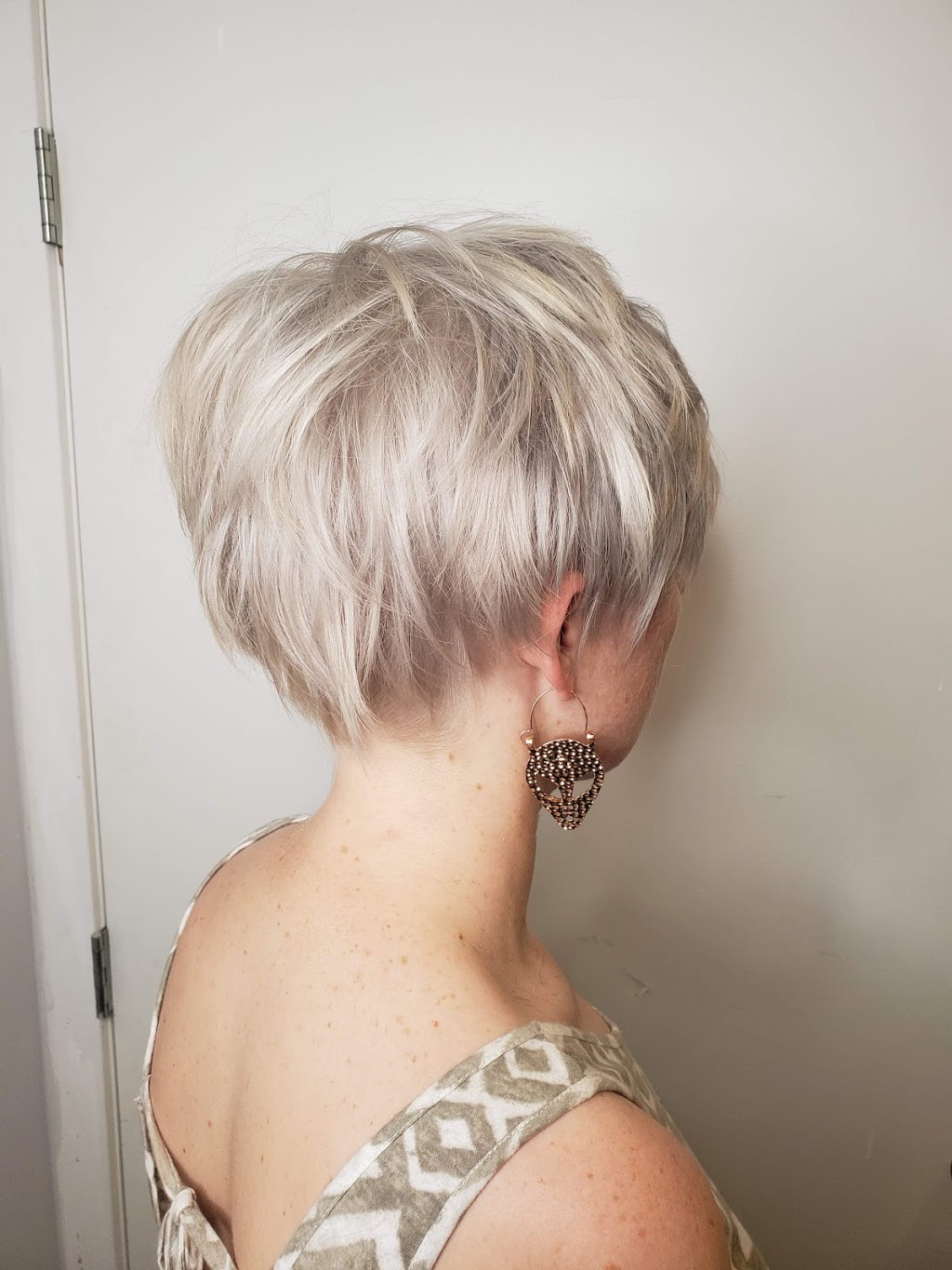 On The Fringe Hair Design | 3957 Main St, Vancouver, BC V5V 3P3, Canada | Phone: (604) 569-0856