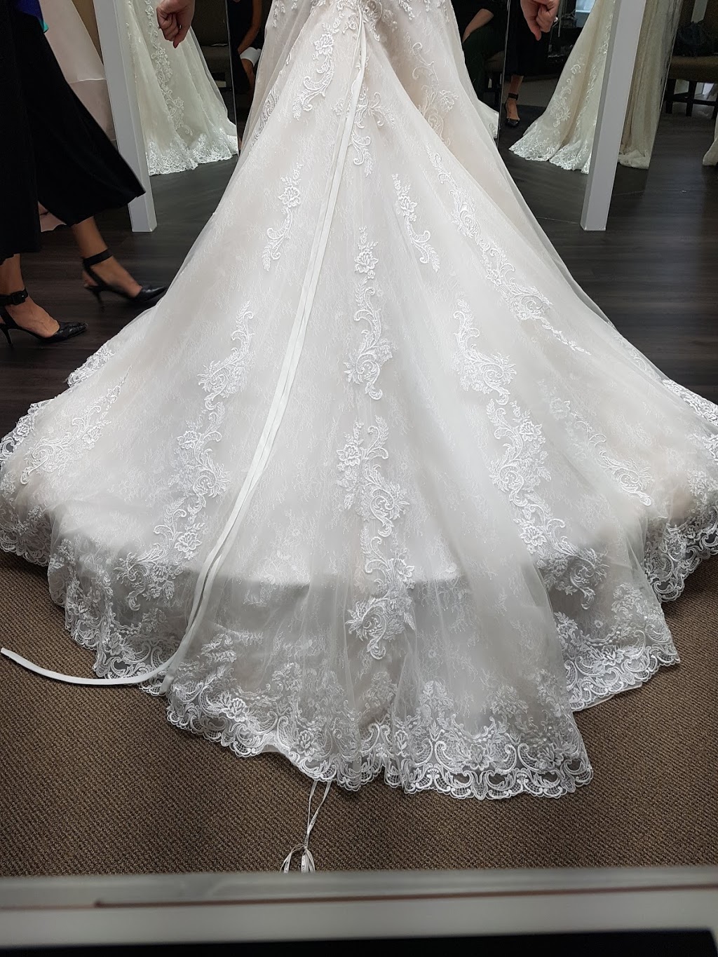 Bliss Bridal Boutique | clothing store | 19 Sawdon Dr, Whitby, ON L1N 9E9, Canada | 9057219775 OR +1 905-721-9775