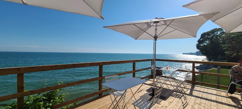 The Lakeside Motel | 349 Wellington Main St, Wellington, ON K0K 3L0, Canada | Phone: (613) 399-2034