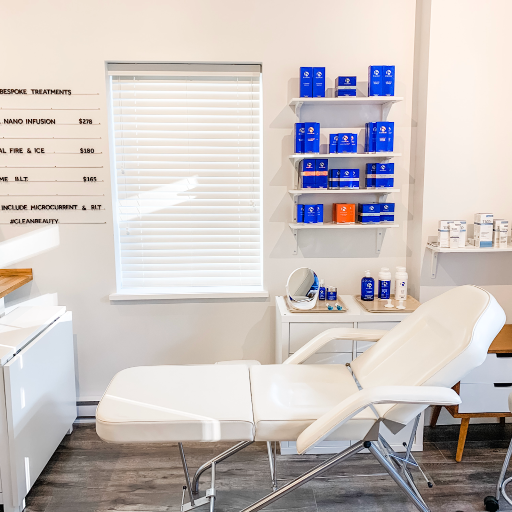 Beauty Nook | 14925 60 Ave #12, Surrey, BC V3S 1R8, Canada | Phone: (604) 800-3600