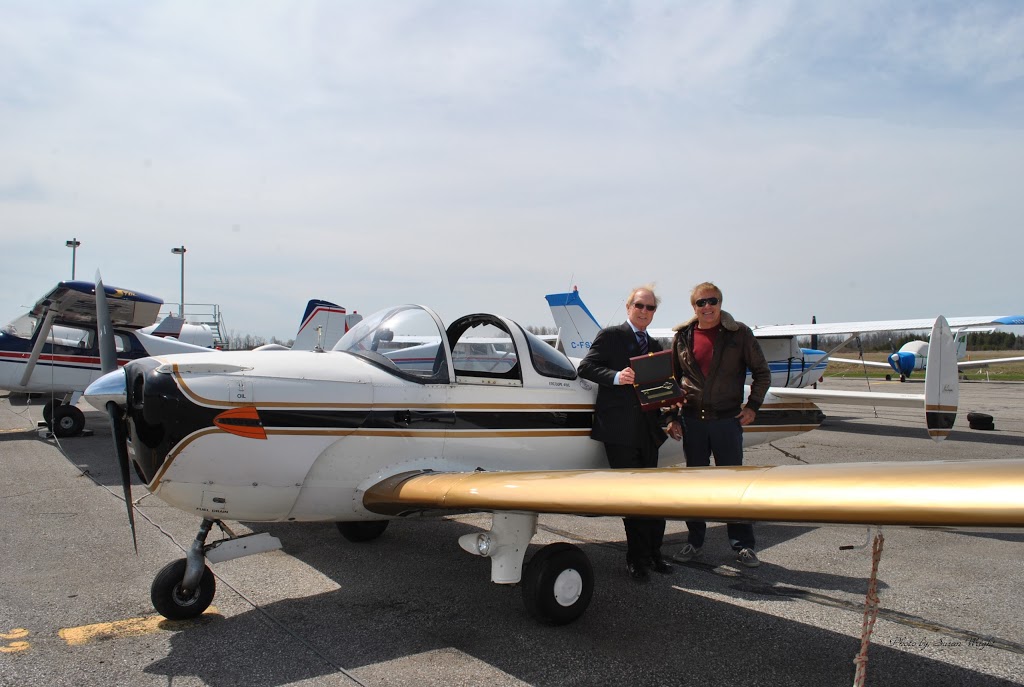Airport View Restaurant | 3187 ON-35, Lindsay, ON K9V 4R1, Canada | Phone: (705) 324-6545