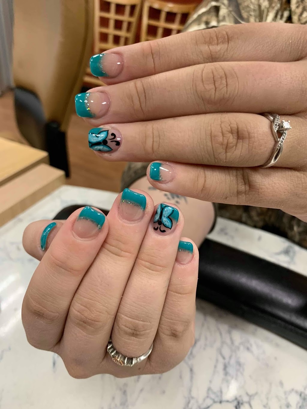 Regal Nails, Salon & Spa | 600 Mitchell Rd S, Listowel, ON N4W 3T1, Canada | Phone: (519) 291-2288