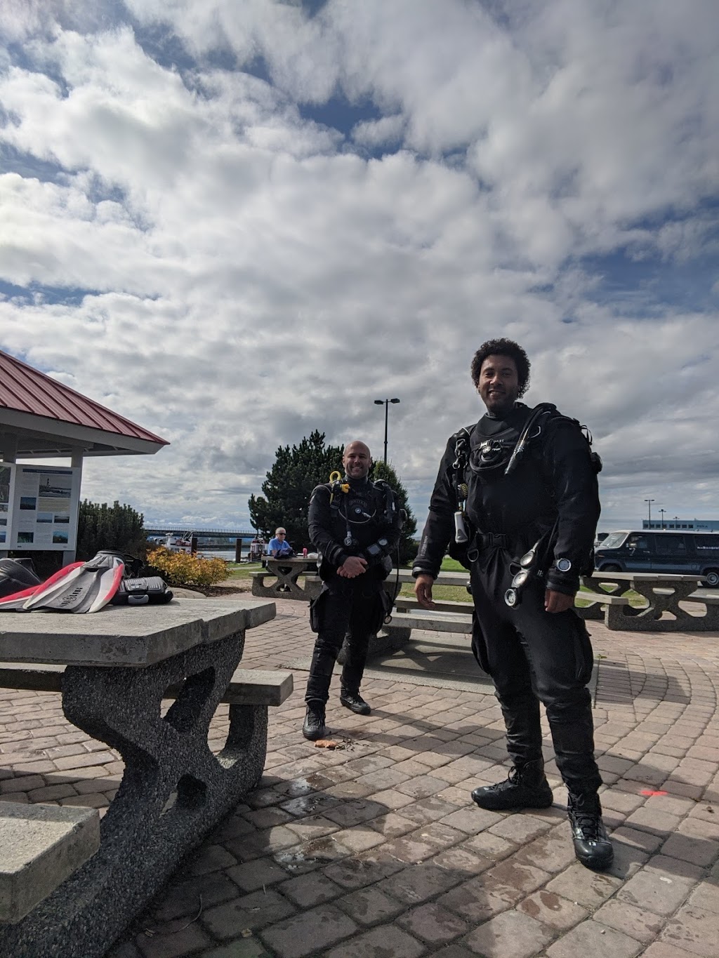 Frank Whites Dive Store | 721 Kings Rd, Victoria, BC V8T 1W4, Canada | Phone: (250) 385-4713