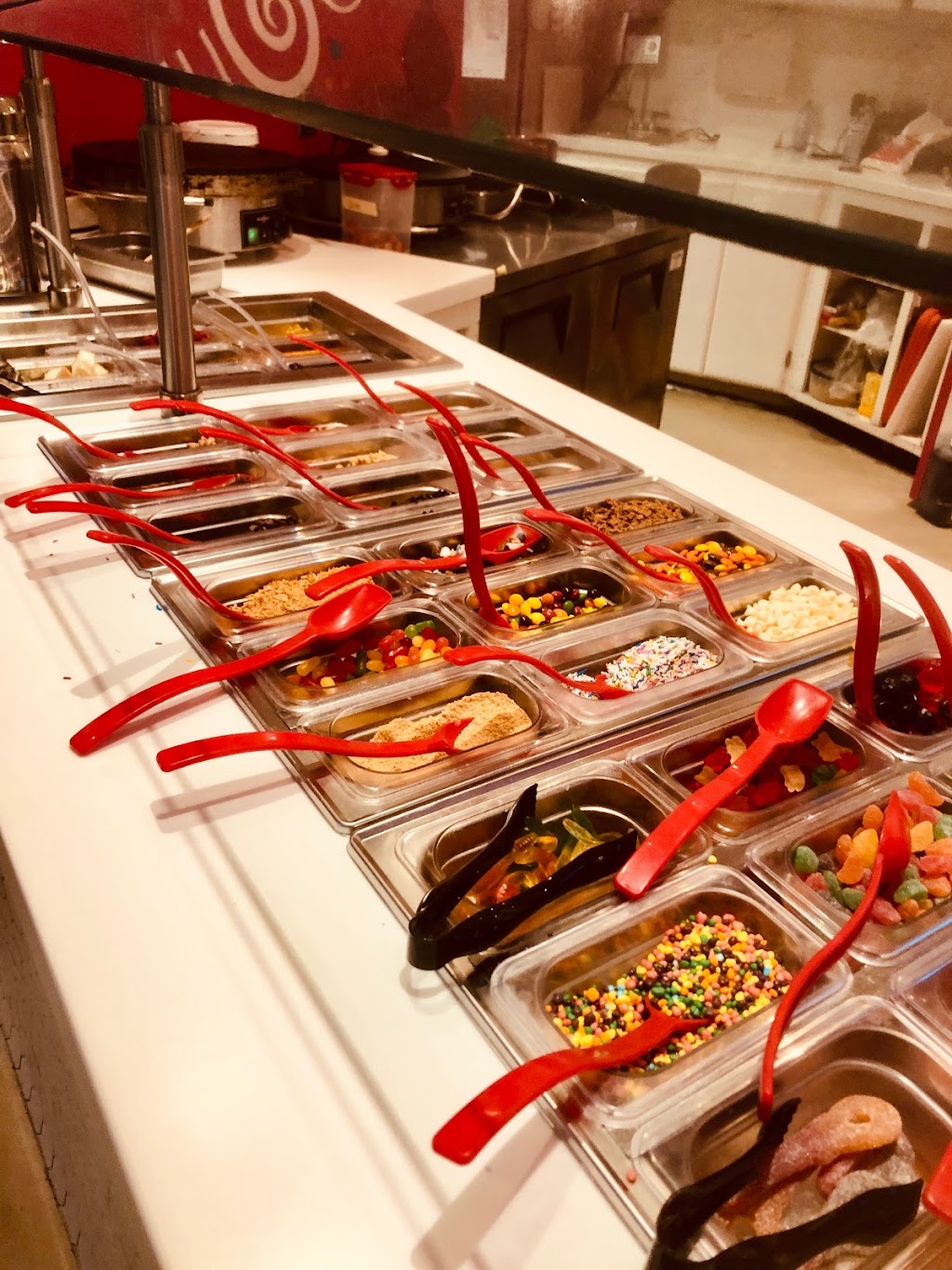 Swirleez | 89 Dunlop St E Unit 101, Barrie, ON L4M 1A7, Canada | Phone: (705) 252-5129