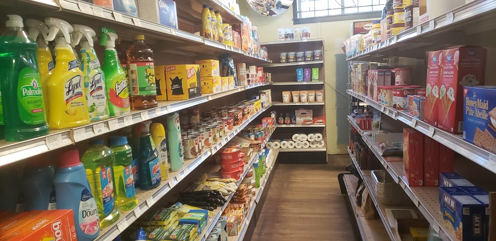 Halfmoon Bay General Store | 5642 Mintie Rd, Halfmoon Bay, BC V0N 1Y2, Canada | Phone: (604) 885-8555