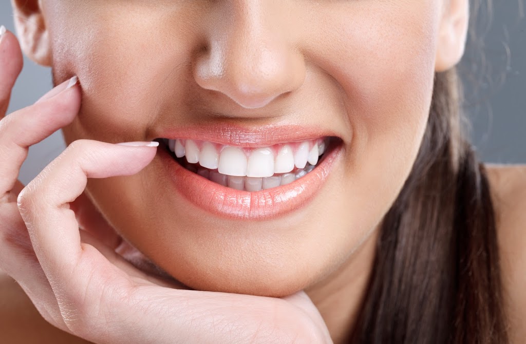 Burnaby Square Dental | 7885 6th St #210, Burnaby, BC V3N 3N4, Canada | Phone: (604) 526-2725