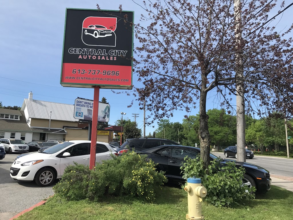 Central City Auto Sales | 992 Merivale Rd, Ottawa, ON K1Z 6A4, Canada | Phone: (613) 737-9696