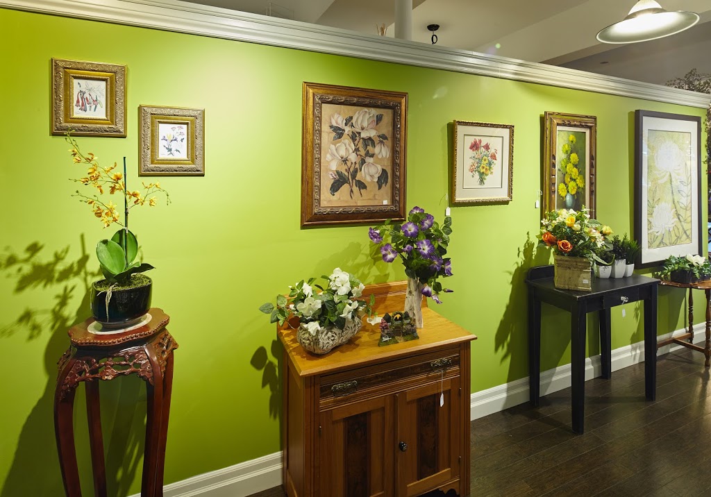 Clazzique Touch Silk Floral Design & Décor | 1046 King St W, Hamilton, ON L8S 1L5, Canada | Phone: (905) 923-9467