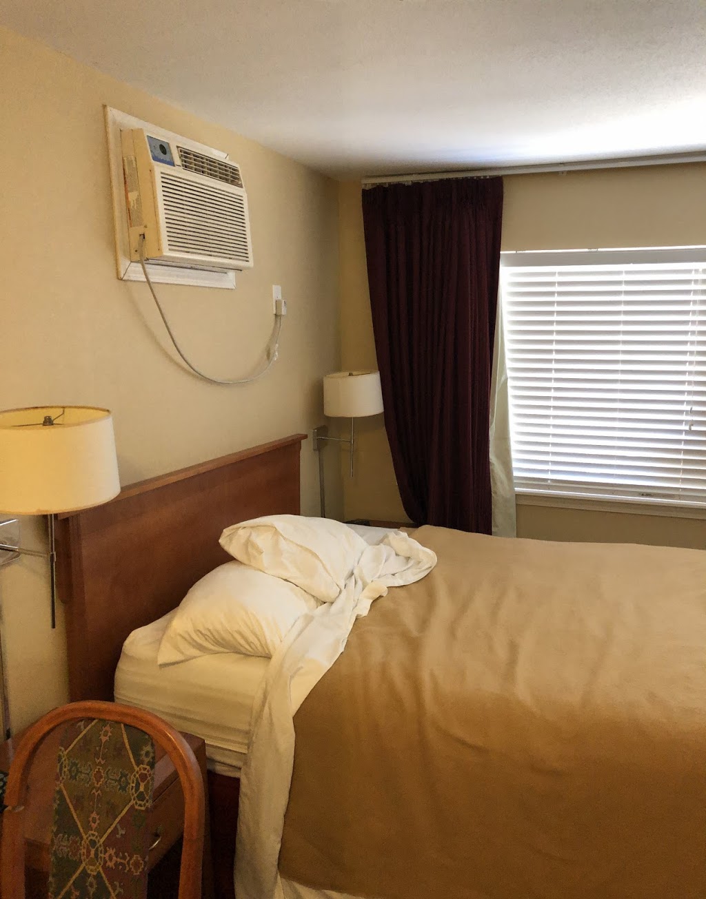 Sahara Courtyard Inn LTD | 6205 Cottonwood Dr, Osoyoos, BC V0H 1V0, Canada | Phone: (250) 495-7211