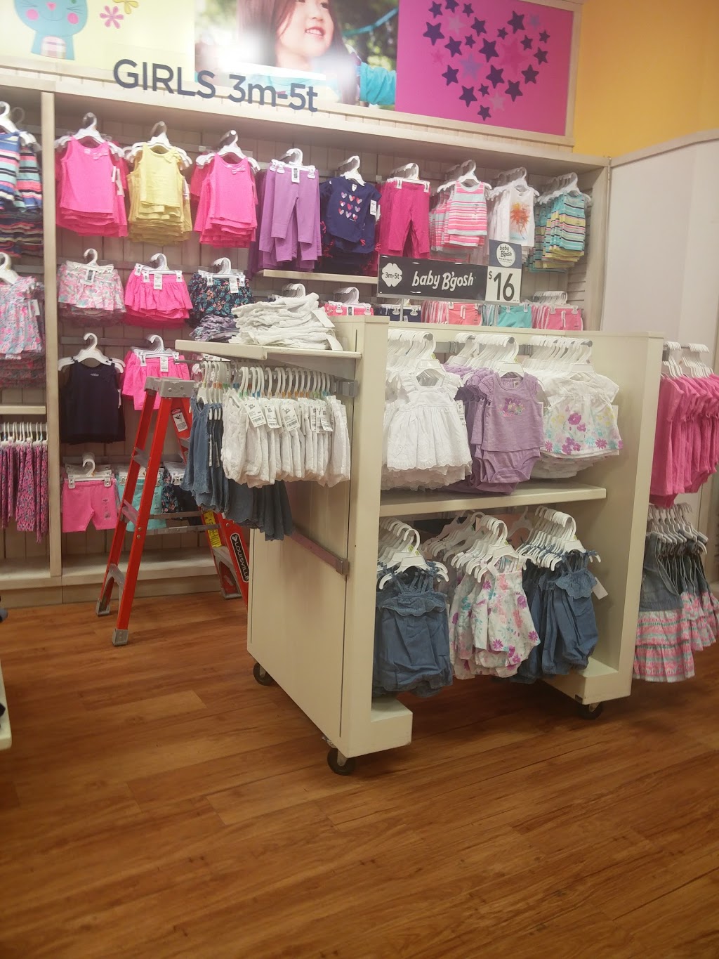 OshKosh Bgosh | 1426 Parsons Rd NW, Edmonton, AB T6N 0B5, Canada | Phone: (780) 436-3987