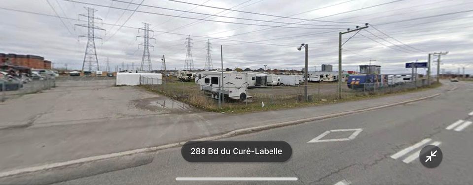 Entreposage vr Laval Vananas | 288 Bd du Curé-Labelle, Laval, QC H7P 0B2, Canada | Phone: (514) 545-1001