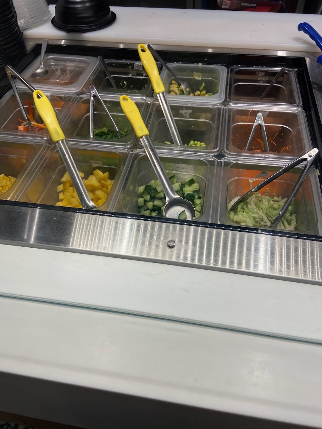 Bento Sushi | 6801 Route Transcanadienne, Pointe-Claire, QC H9R 5J2, Canada | Phone: (514) 695-1610