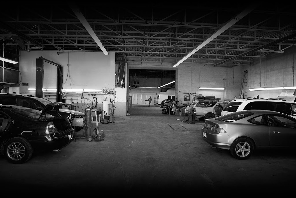 Colorworks Westman Collision | 1771 Oxford St E, London, ON N5V 2Z6, Canada | Phone: (519) 455-9850