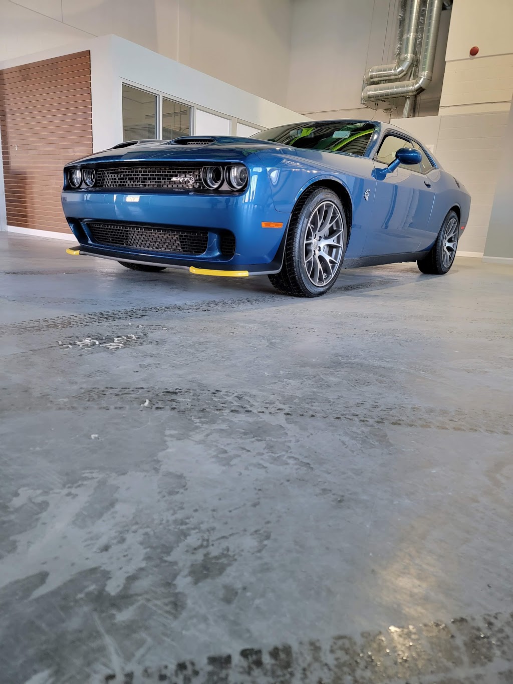 Luxure Auto | 255 Rue de Singapour #1, Québec, QC G2G 0H8, Canada | Phone: (418) 870-1820