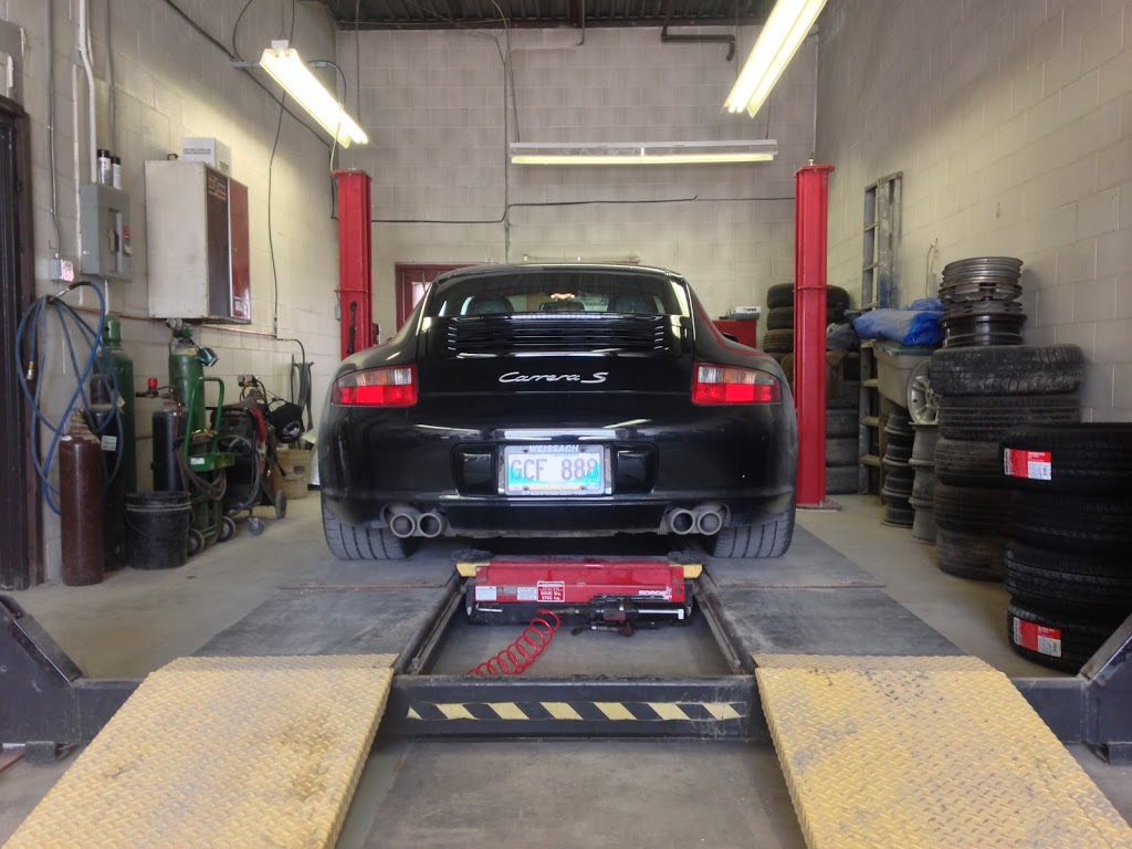 Bears Repair | 1110 Chevrier Blvd, Winnipeg, MB R3T 1Y1, Canada | Phone: (204) 475-3300