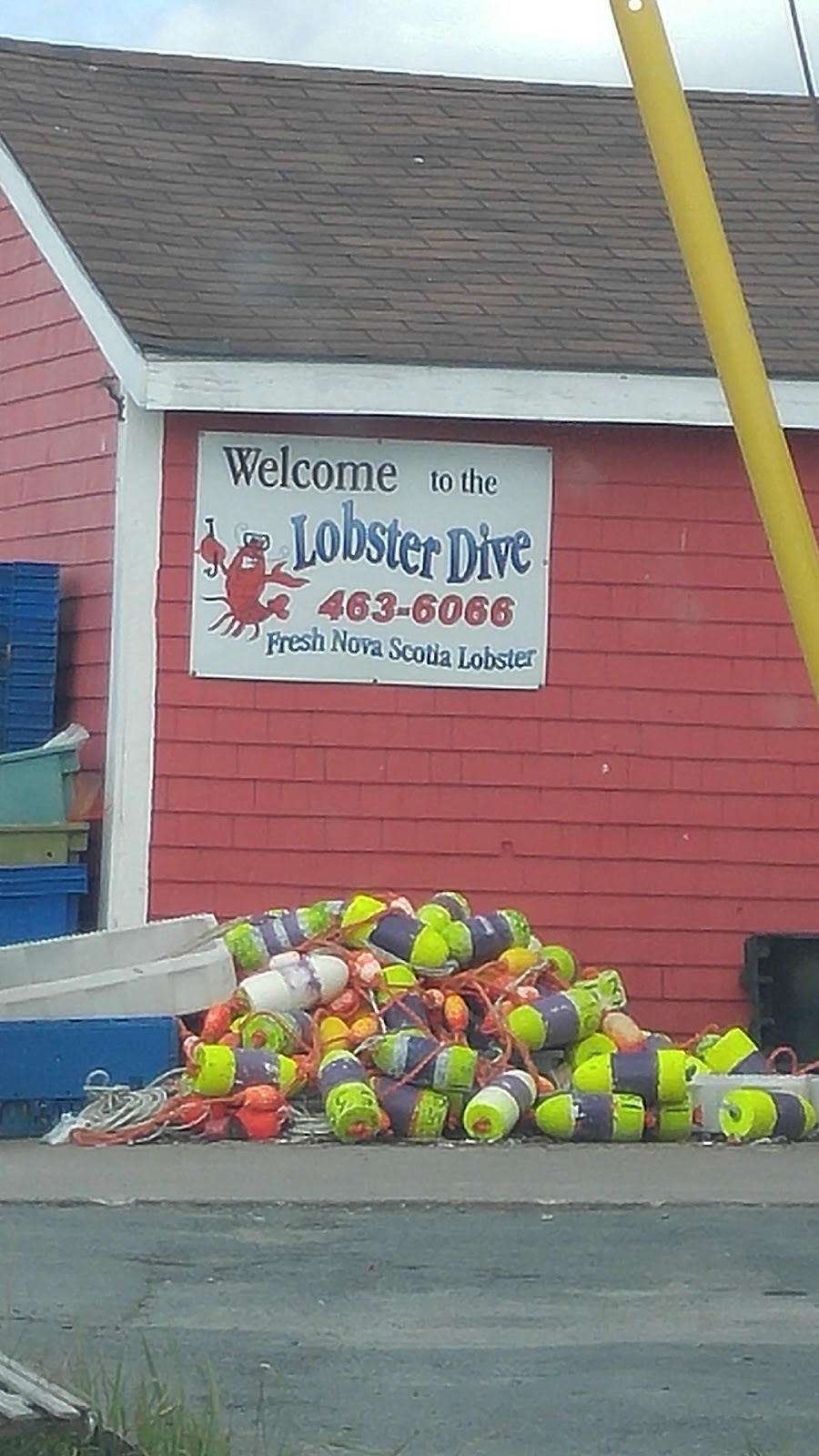 Off The Hook Cookhouse | 104 Government Wharf Rd, Eastern Passage, NS B3G 1G3, Canada | Phone: (902) 465-3484