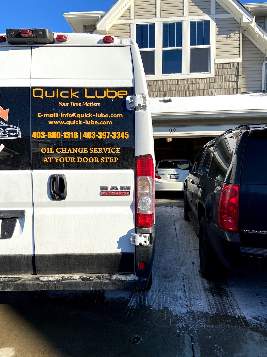 Quick Lube - Mobile Oil Change Service | car repair | Apt #701, 9100 Bonaventure Dr SE, Calgary, AB T2J 6S6, Canada | 4033973345 OR +1 403-397-3345