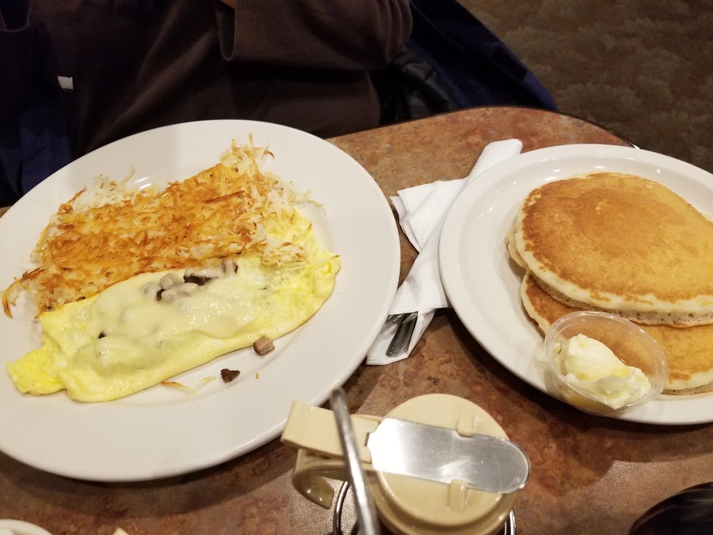 Perkins Restaurant & Bakery | 2142 McPhillips St, Winnipeg, MB R2V 3C8, Canada | Phone: (204) 697-0010