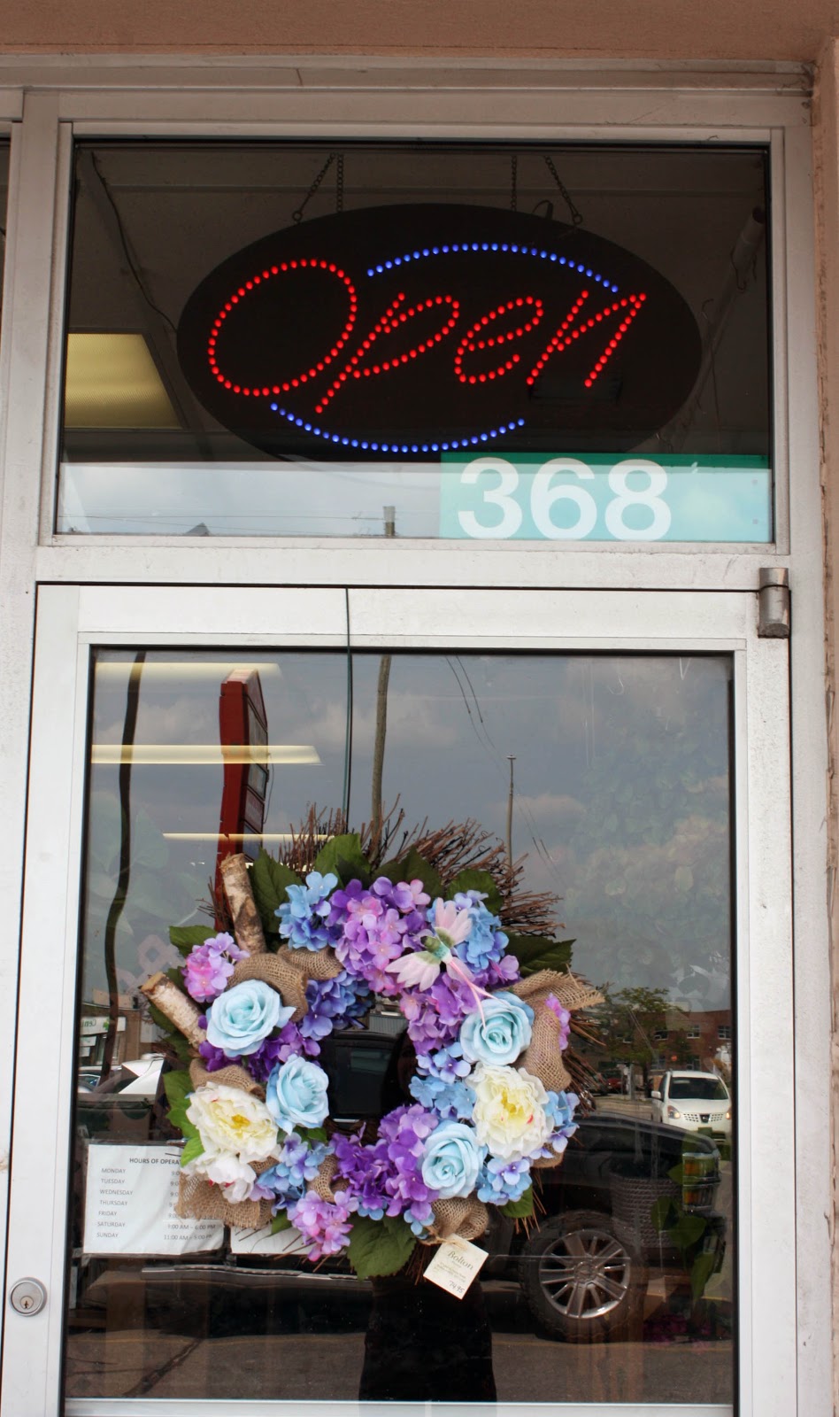 Bolton Florist Inc. | 368 Queen St S, Bolton, ON L7E 4Z7, Canada | Phone: (905) 857-7440