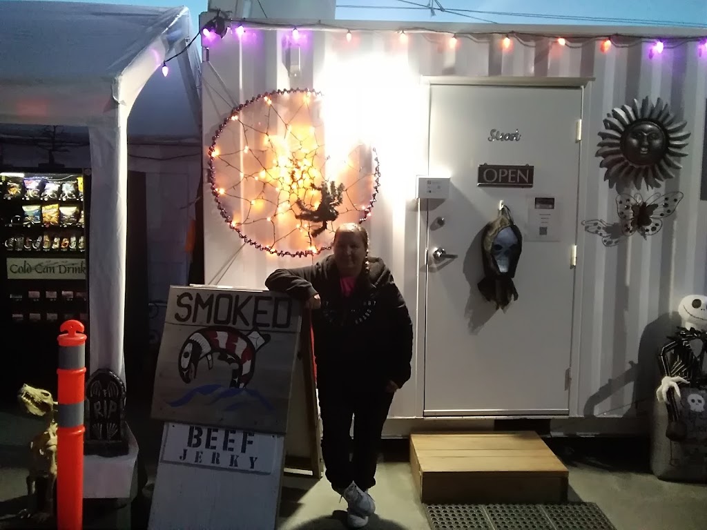 Yvettes Farm Stand and Fireworks | 137f Dyke Rd, Chilliwack, BC V2P 6H7, Canada | Phone: (778) 678-7869