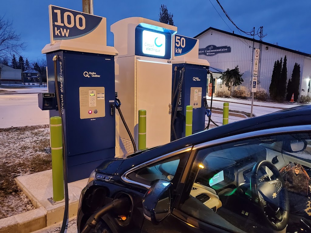 Electric Circuit Charging Station | 4 Rue Principale, Coteau-du-Lac, QC J0P 1B0, Canada | Phone: (800) 686-9243