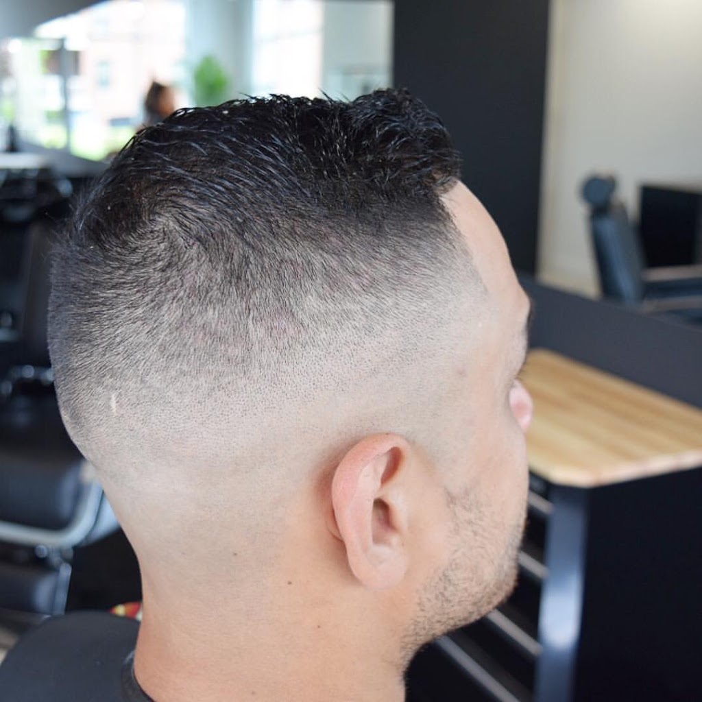 GODZSON Studio Barbershop Pour Homme | 4305 Ch des Prairies, Brossard, QC J4Z 0M9, Canada | Phone: (450) 656-0004