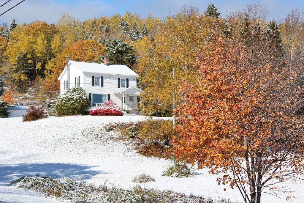 Hawes Home Vacation Rental | 2529 Hwy 337, Antigonish, NS B2G 2L2, Canada | Phone: (902) 863-3633
