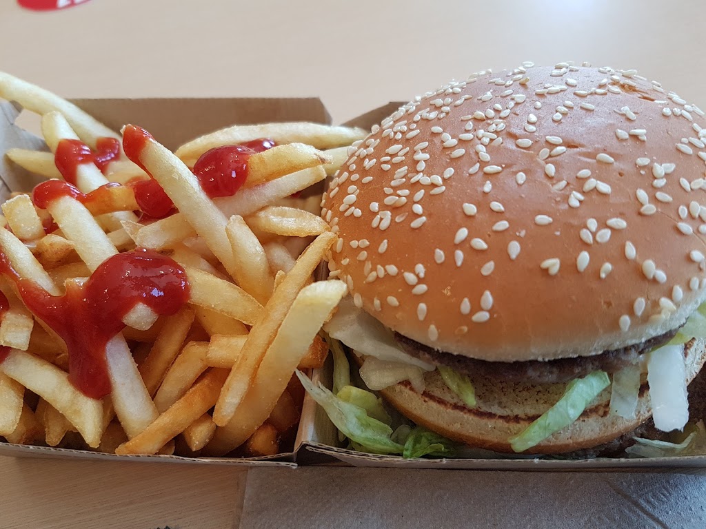 McDonalds | 24018 Woodbine Ave, Keswick, ON L4P 3E9, Canada | Phone: (905) 989-2211