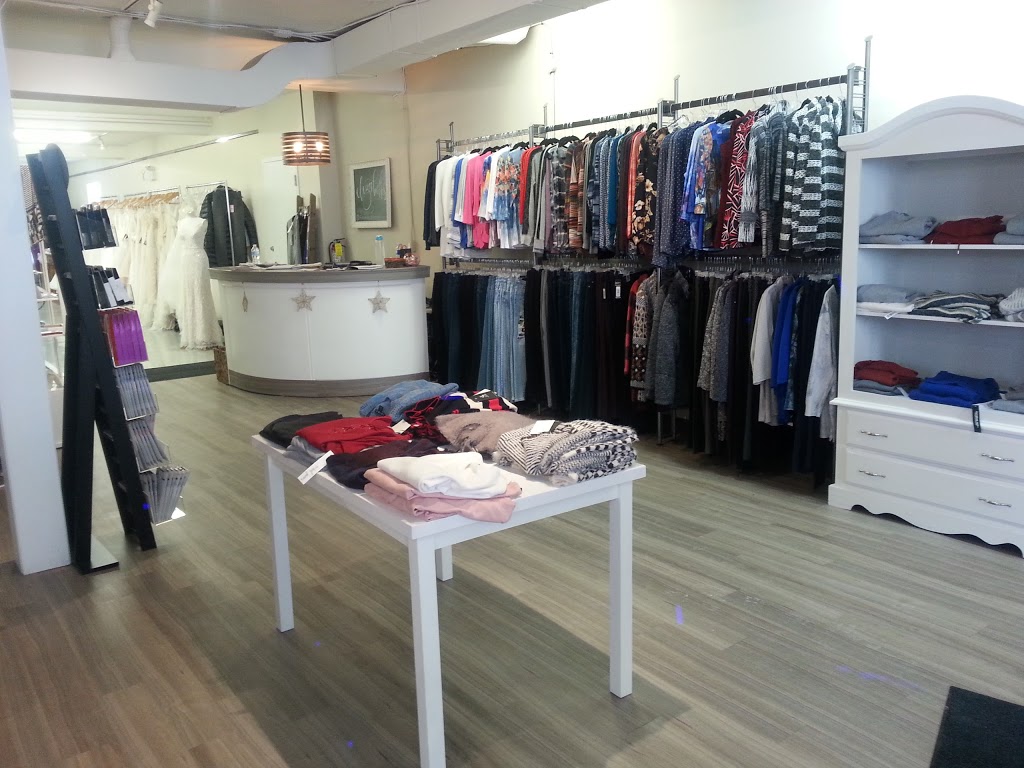 Elizabeths Fashions | 119 Mill St, Halton Hills, ON L7G 2C7, Canada | Phone: (905) 873-1470