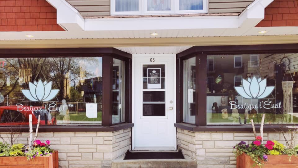 Boutique l’Éveil | 65 Rue Saint-Alphonse N, Thetford Mines, QC G6G 3W5, Canada | Phone: (418) 335-5003