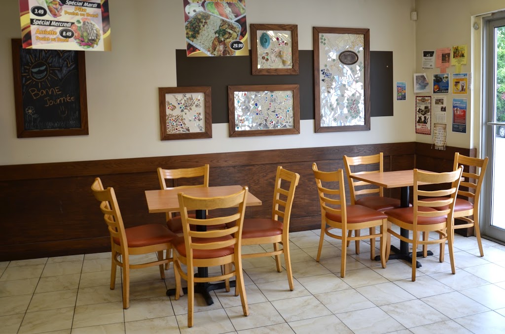 Monsieur Shish-Taouk | 1440 Rue Edmond Guillet, Marieville, QC J3M 1G5, Canada | Phone: (450) 460-2223