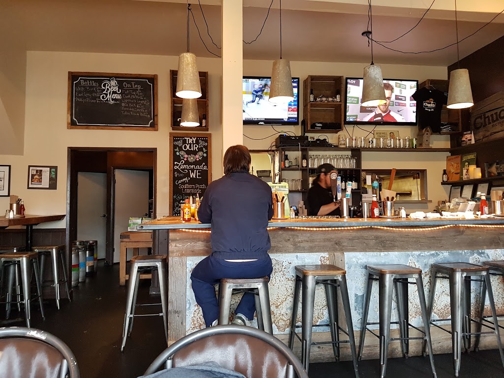 Chucks Burger Bar | 2031 Malaview Ave W, Sidney, BC V8L 5X6, Canada | Phone: (778) 351-2485