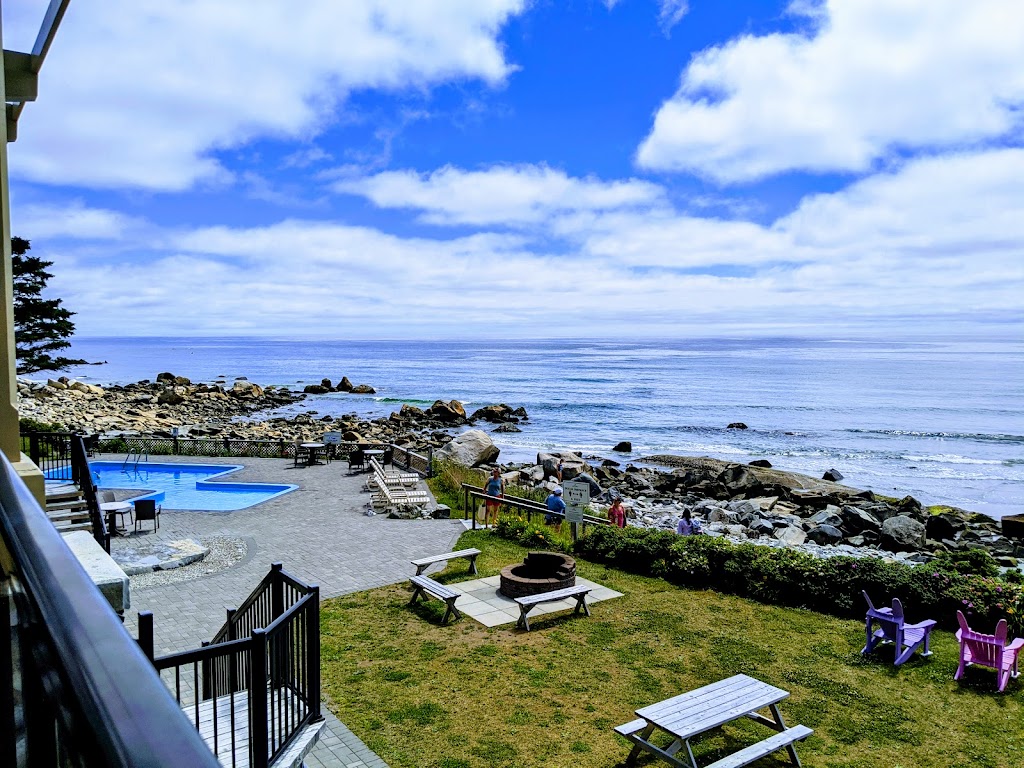 White Point Beach Resort & Golf Club | 75 White Point Beach Resort Rd, Hunts Point, NS B0T 1G0, Canada | Phone: (902) 354-2711