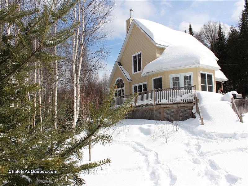 Chalet Lac Côme | 1000 Av. André-Leclerc, Saint-Côme, QC J3E 2B0, Canada | Phone: (438) 408-5655