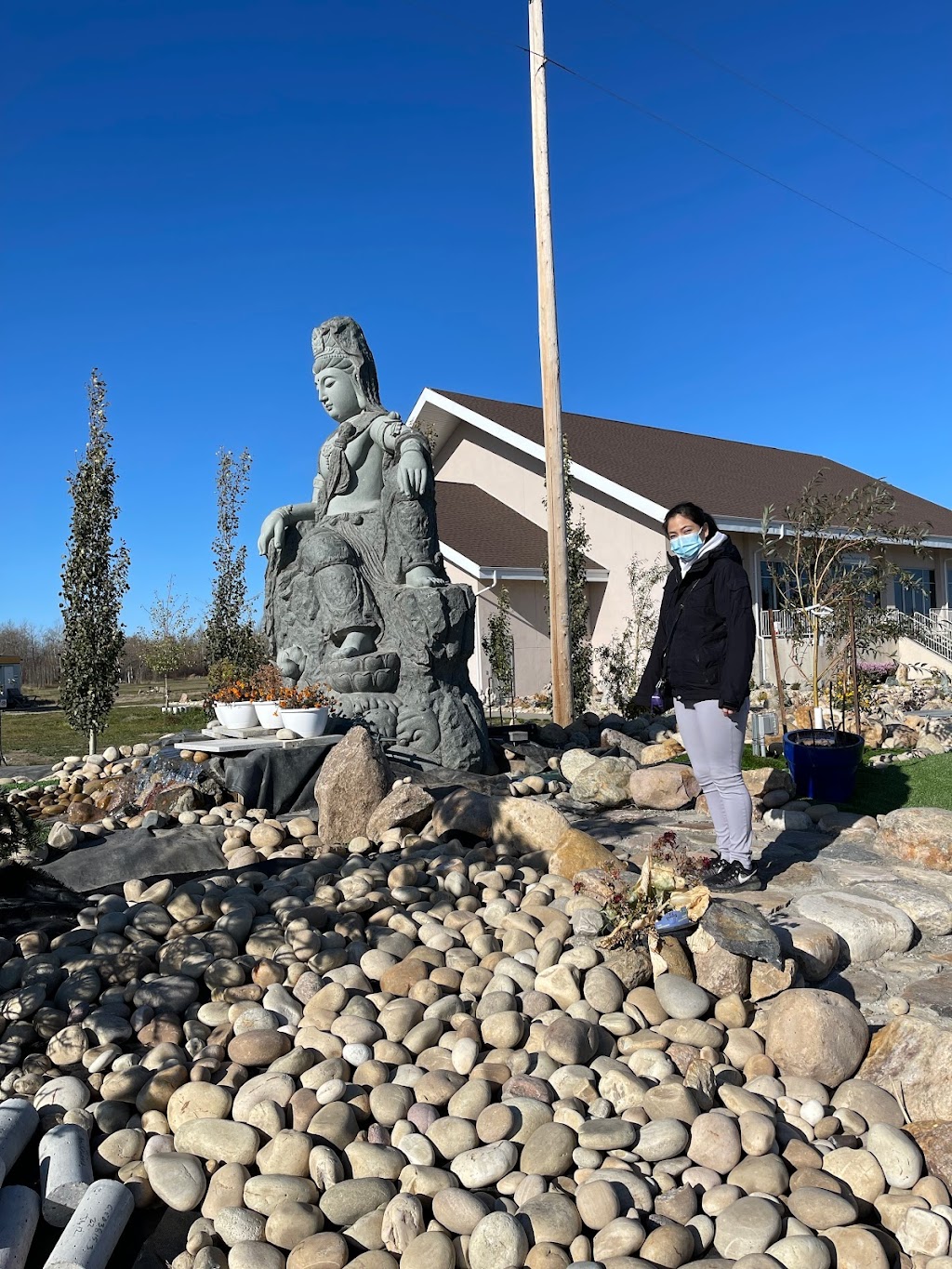 Chùa Trúc Lâm Tây Thiên | 58012 Range Rd 270, Busby, AB T0G 0H0, Canada | Phone: (780) 801-2820