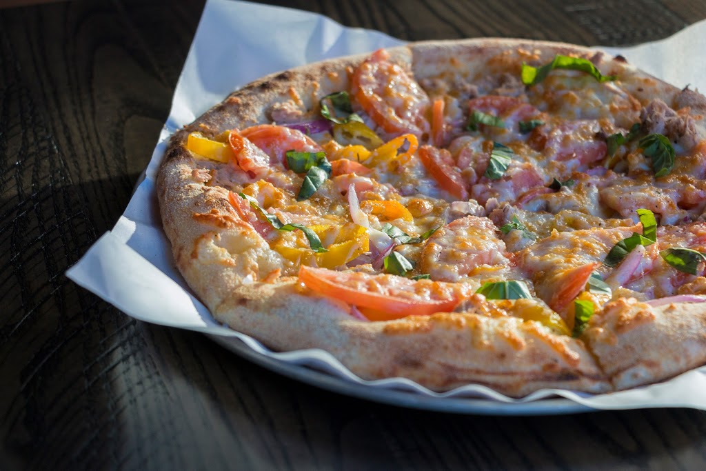Pizza Hotline Stone-Fired | 295 Main St, Selkirk, MB R1A 1S7, Canada | Phone: (204) 818-2222