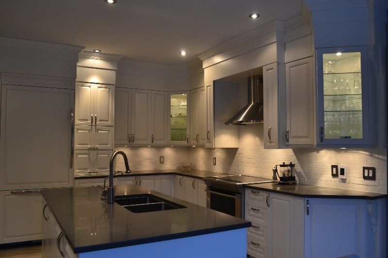 Finition Rosales | 300 Rue Goyer, La Prairie, QC J5R 5G5, Canada | Phone: (438) 998-7924