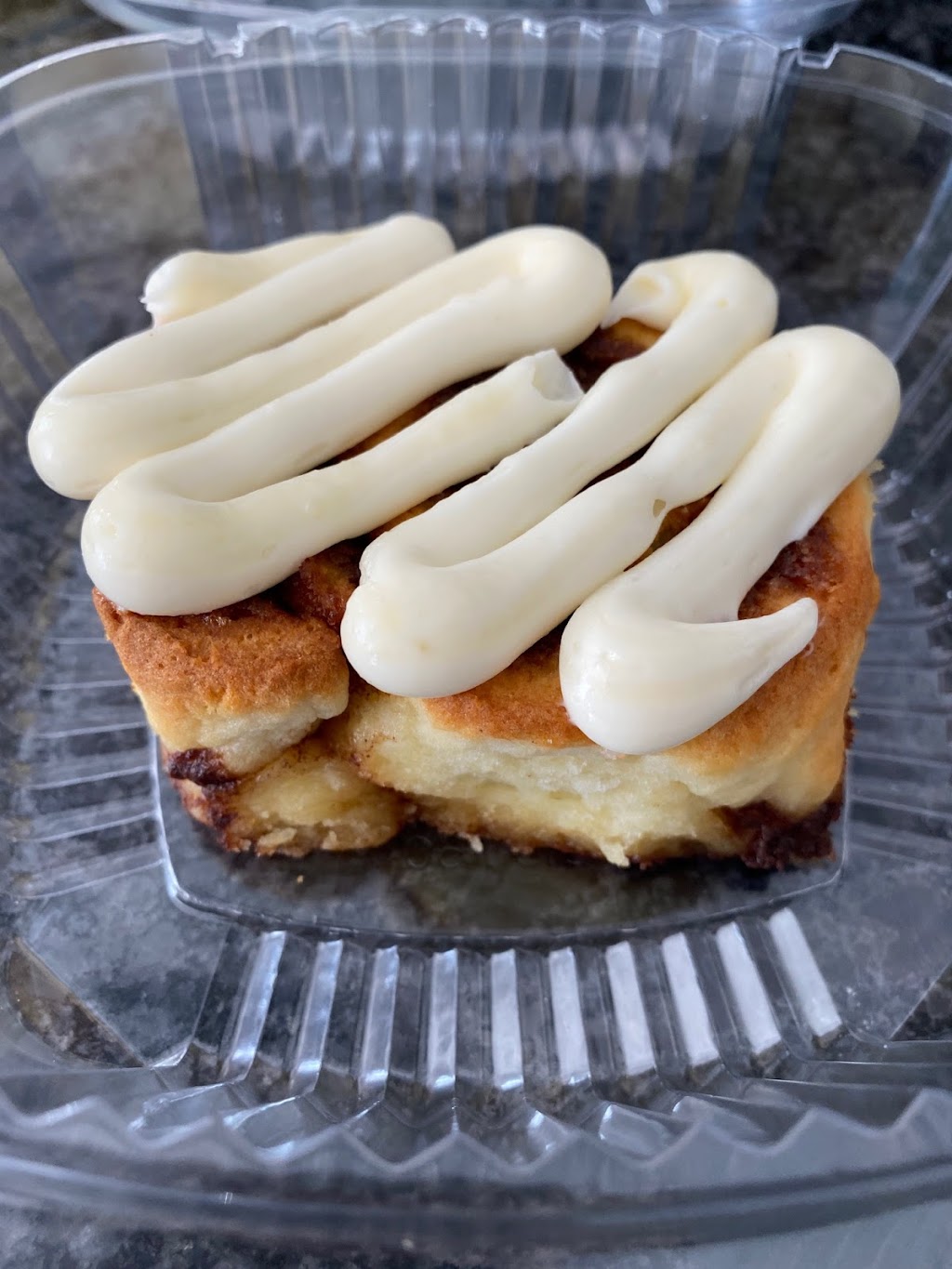 Voila Gluten Free Bakeree Kanata | 4055 Carling Ave #2, Kanata, ON K2K 2A4, Canada | Phone: (613) 592-5959