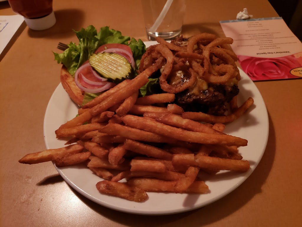 Country Kitchen Restaurant | 851 Main St, Winkler, MB R6W 0M7, Canada | Phone: (204) 325-8799