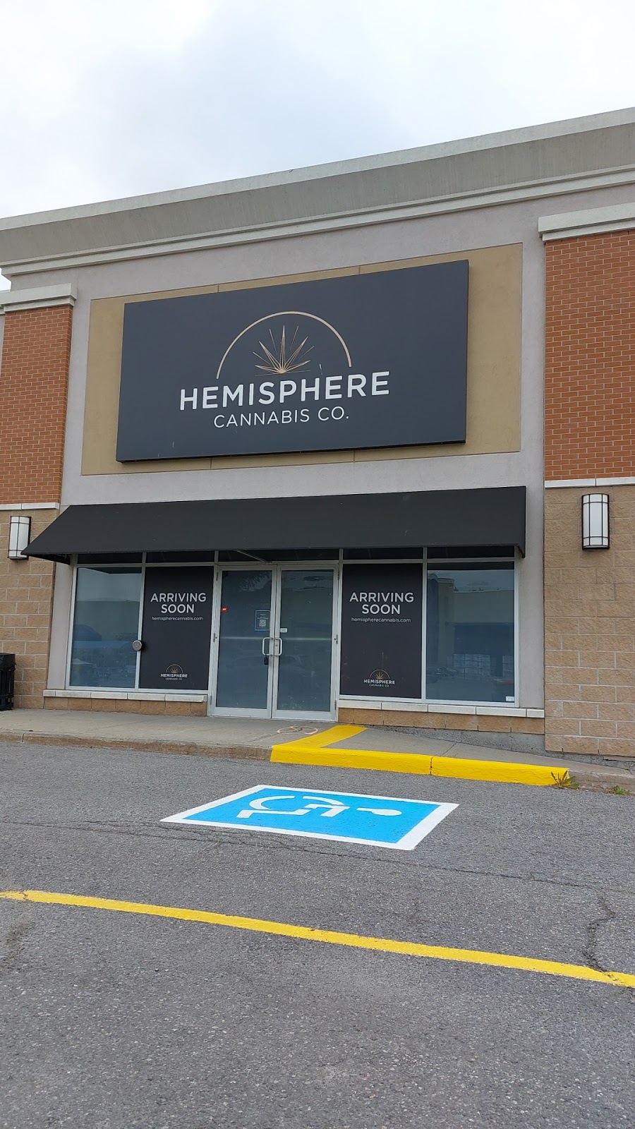 Hemisphere Cannabis Co. | 3838 Innes Rd, Orléans, ON K1W 0C8, Canada | Phone: (613) 424-1177