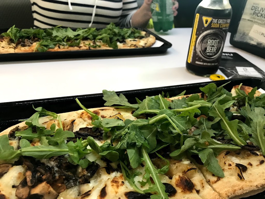 Lovepizza | 935 St Albert Trail #335, St. Albert, AB T8N 4K6, Canada | Phone: (780) 569-0114