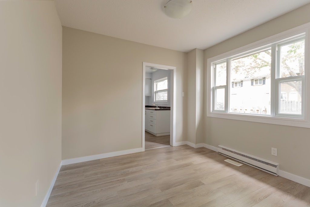Manor Village | 5 Majestic Dr, Nepean, ON K2G 1C5, Canada | Phone: (613) 276-8592