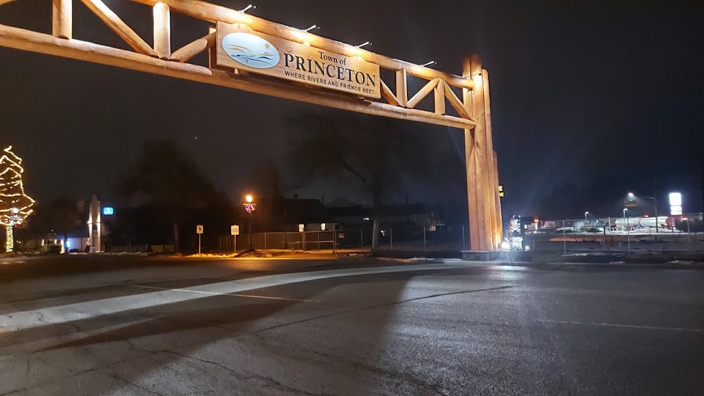 Brown Bridge Pub | 265 Vermilion Ave, Princeton, BC V0X 1W0, Canada | Phone: (250) 295-1281
