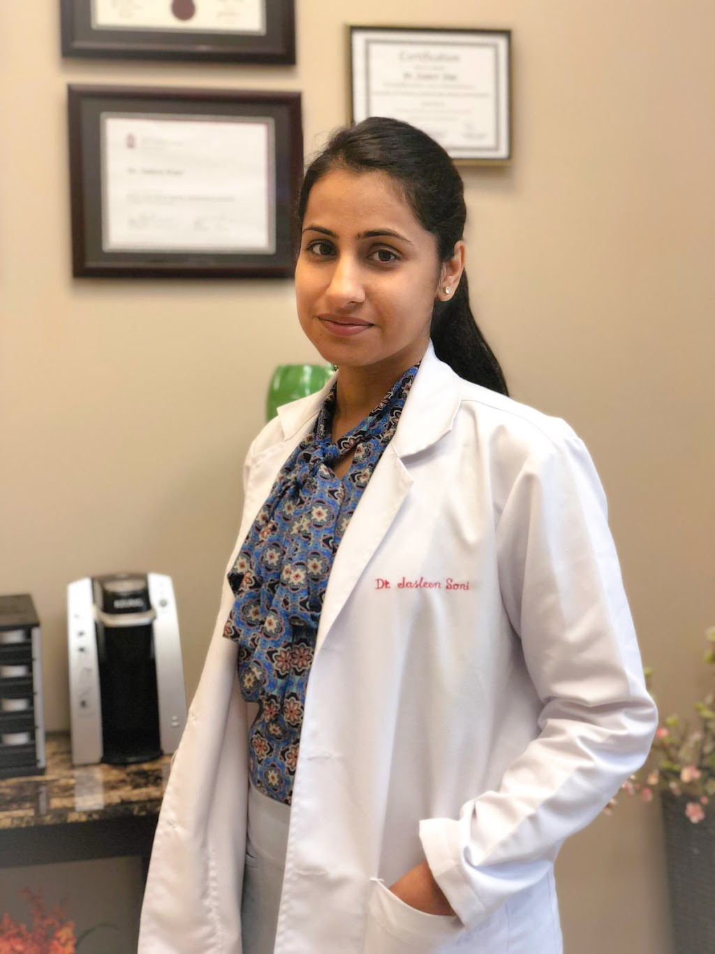 SONI DENTAL GROUP | 3247 Appleby Line #9, Burlington, ON L7M 0V7, Canada | Phone: (289) 313-6666